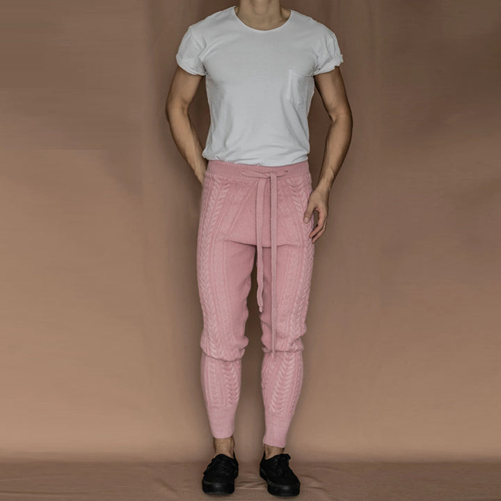 Herrsträ trousers med diskret flätmönster och praktiskt knytbälte Mirla-Eva Jonsson