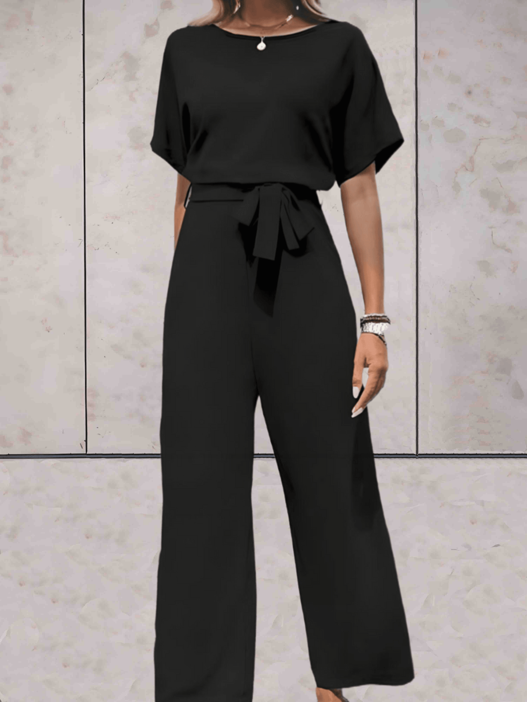 Jumpsuit med vida ben - Elegant kortärmad sommardress för damer med bälte-Eva Jonsson