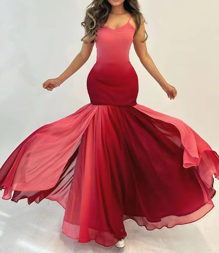 Justerad Elegant Maxi Klänning med Flödande Kjol och Stilig Gradient-Eva Jonsson