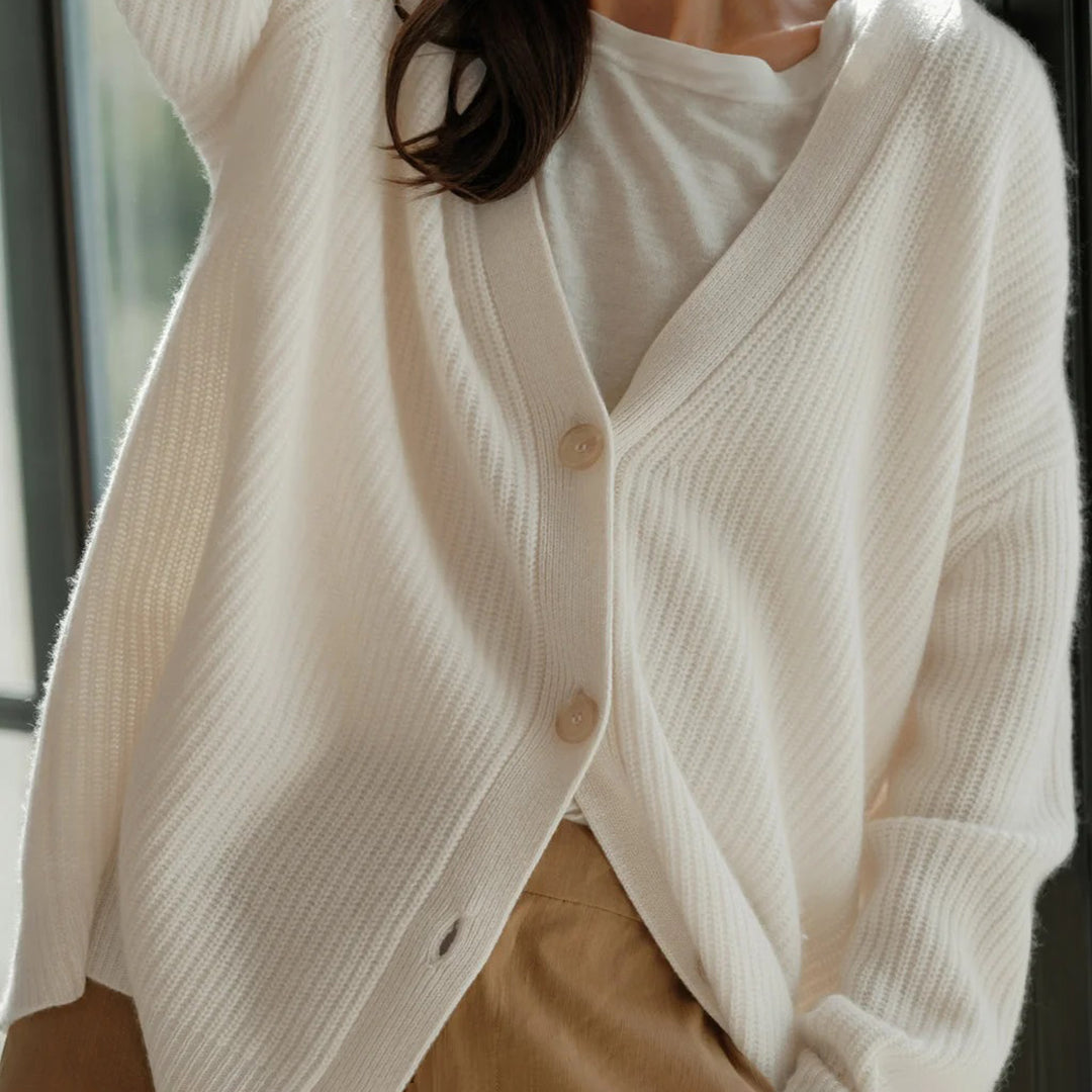 Kashmircardigan – Oversized stickad cardigan med V-ringning för dam-Eva Jonsson