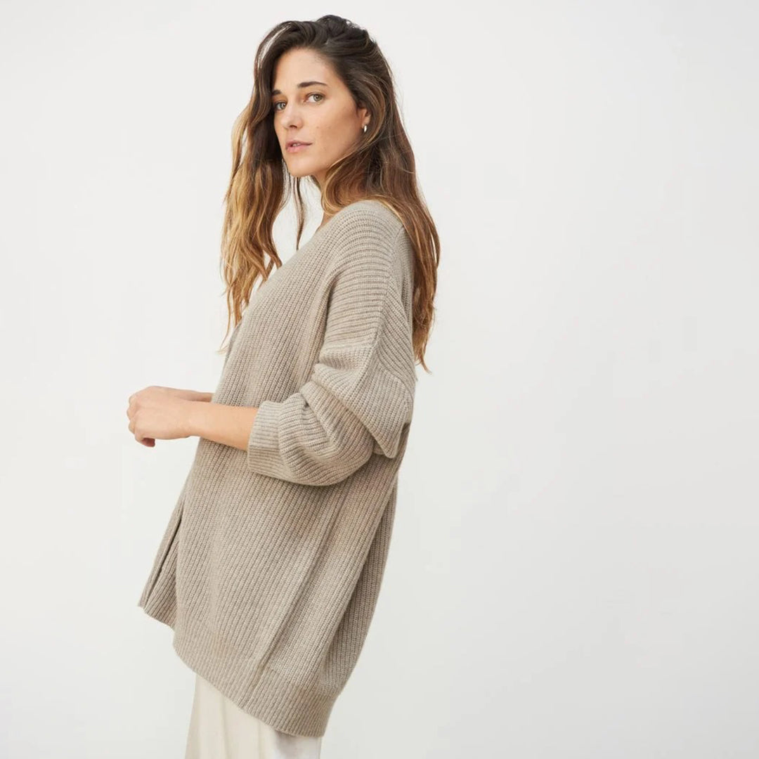 Kashmircardigan – Oversized stickad cardigan med V-ringning för dam-Eva Jonsson