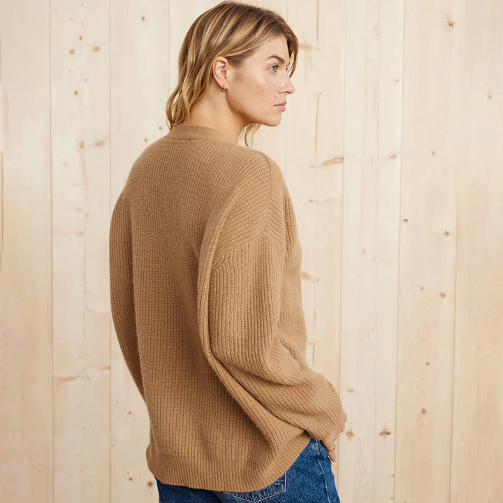 Kashmircardigan – Oversized stickad cardigan med V-ringning för dam-Eva Jonsson