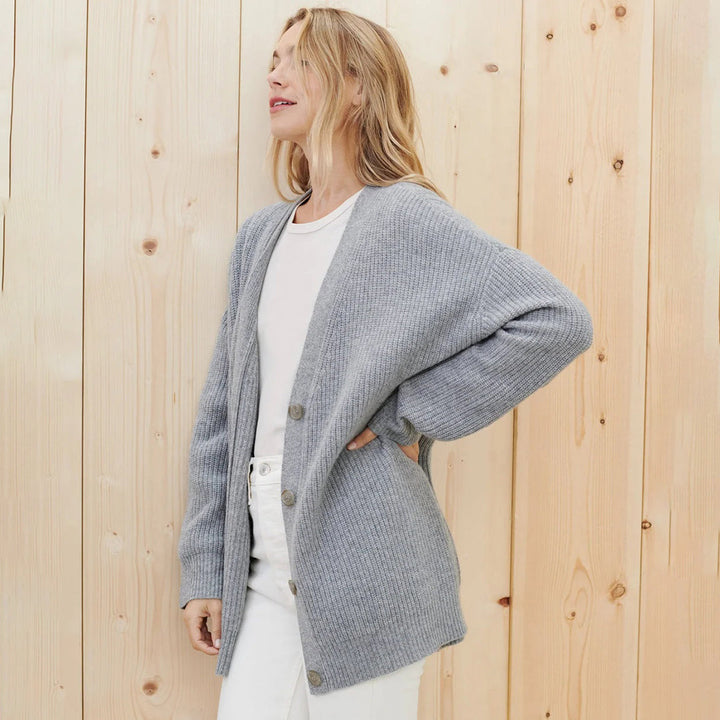 Kashmircardigan – Oversized stickad cardigan med V-ringning för dam-Eva Jonsson