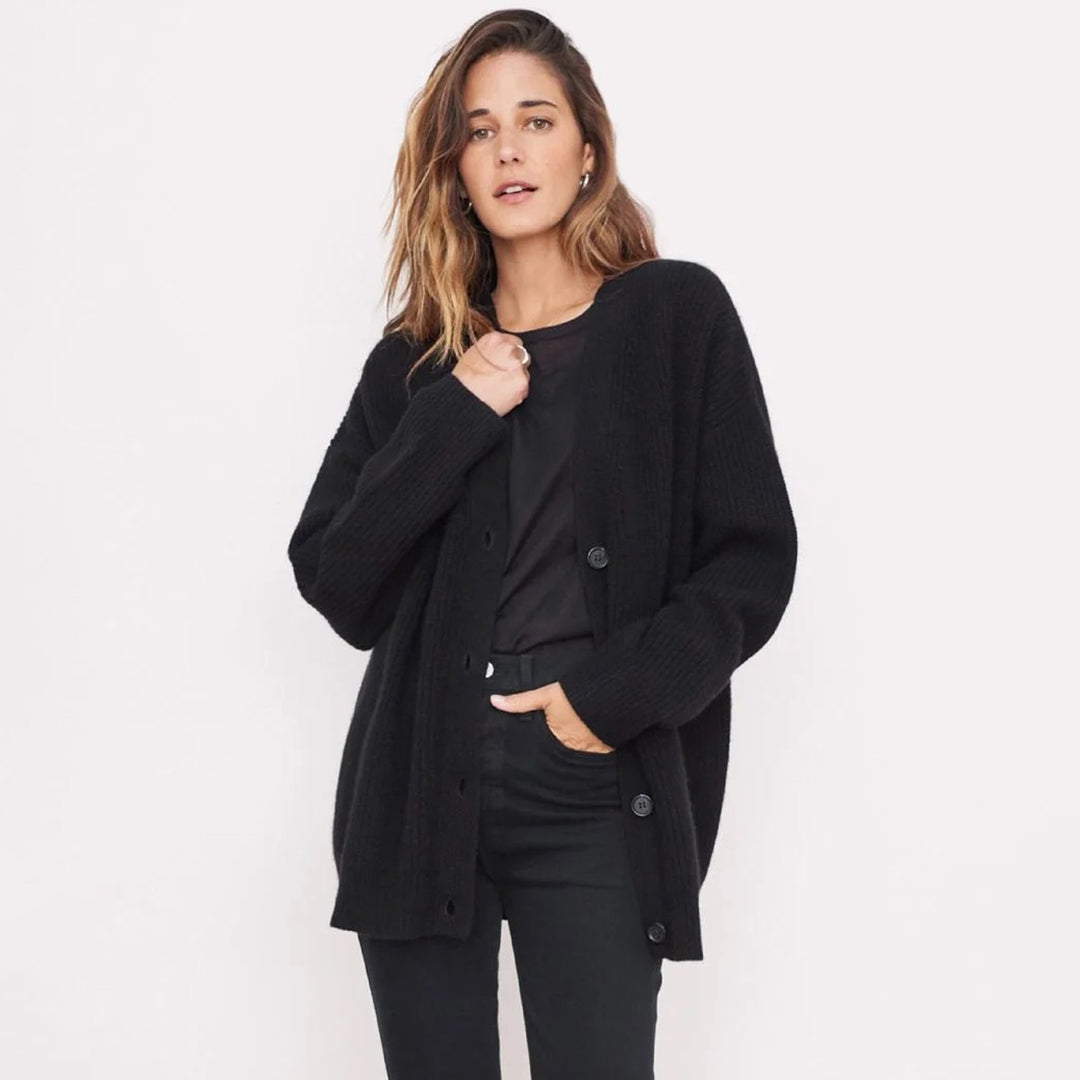 Kashmircardigan – Oversized stickad cardigan med V-ringning för dam-Eva Jonsson