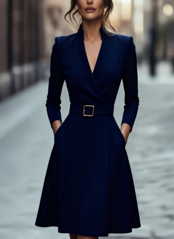 Knälång klänning - Blå - V-ringad - Långärmad klänning - Elegant klänning-Eva Jonsson