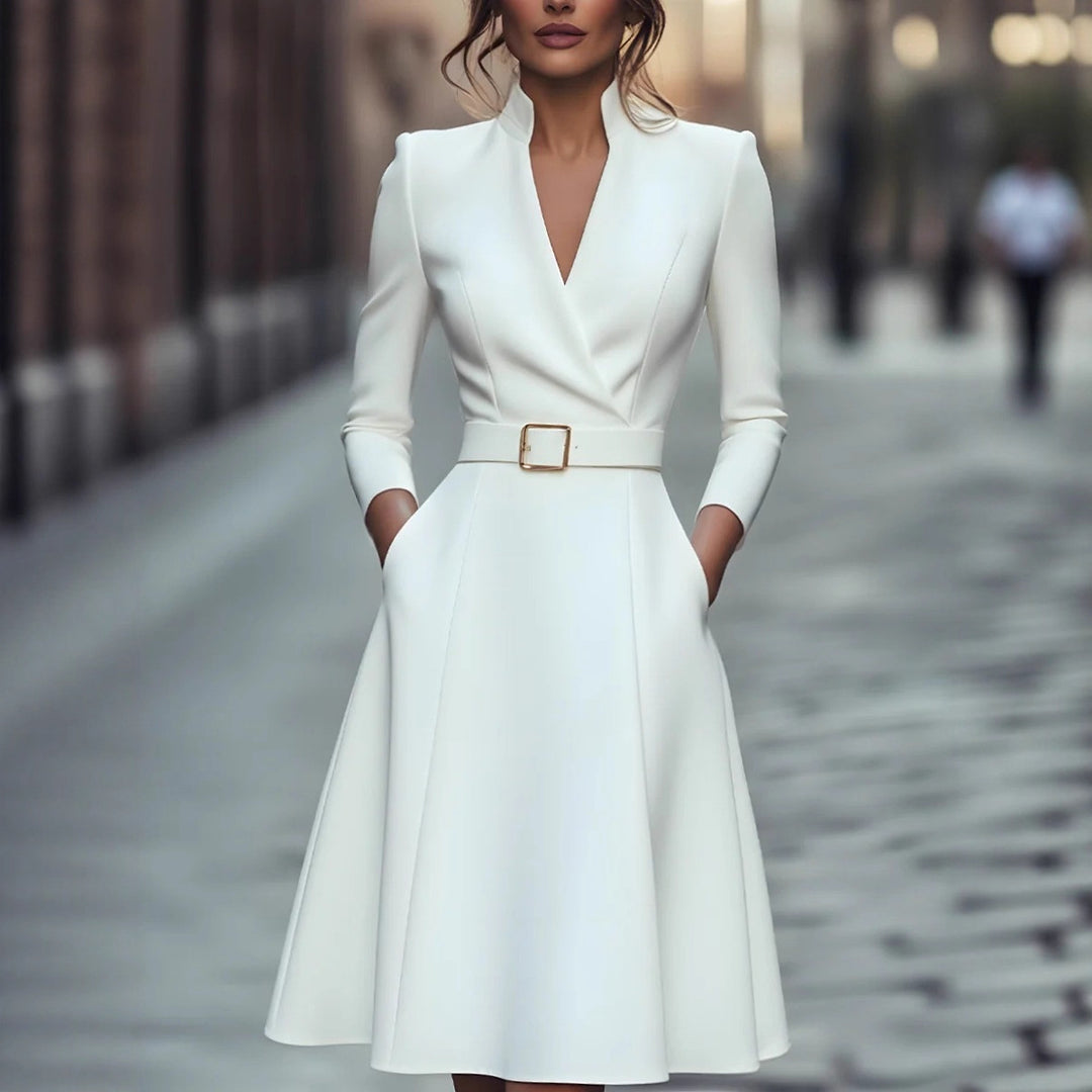 Knälång klänning - Blå - V-ringad - Långärmad klänning - Elegant klänning-Eva Jonsson