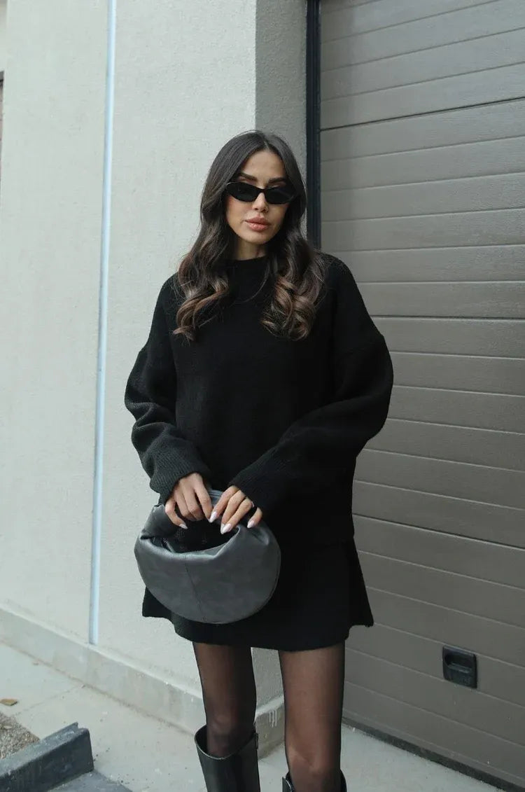 Knitted Co-Ord - Tvådelat set med minikjol och tröja för kvinnor-Eva Jonsson