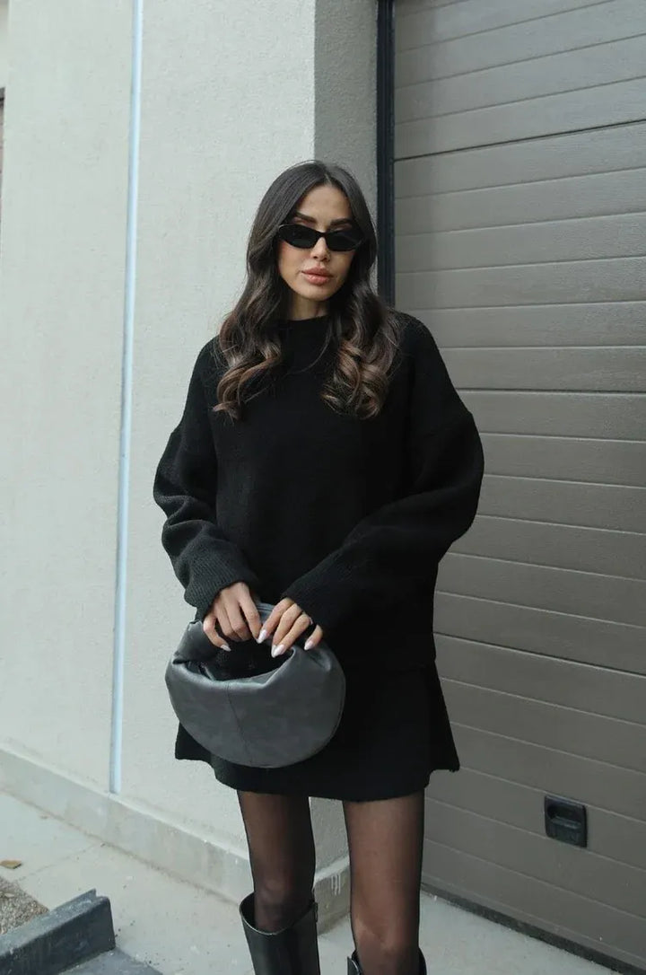 Knitted Co-Ord - Tvådelat set med minikjol och tröja för kvinnor-Eva Jonsson