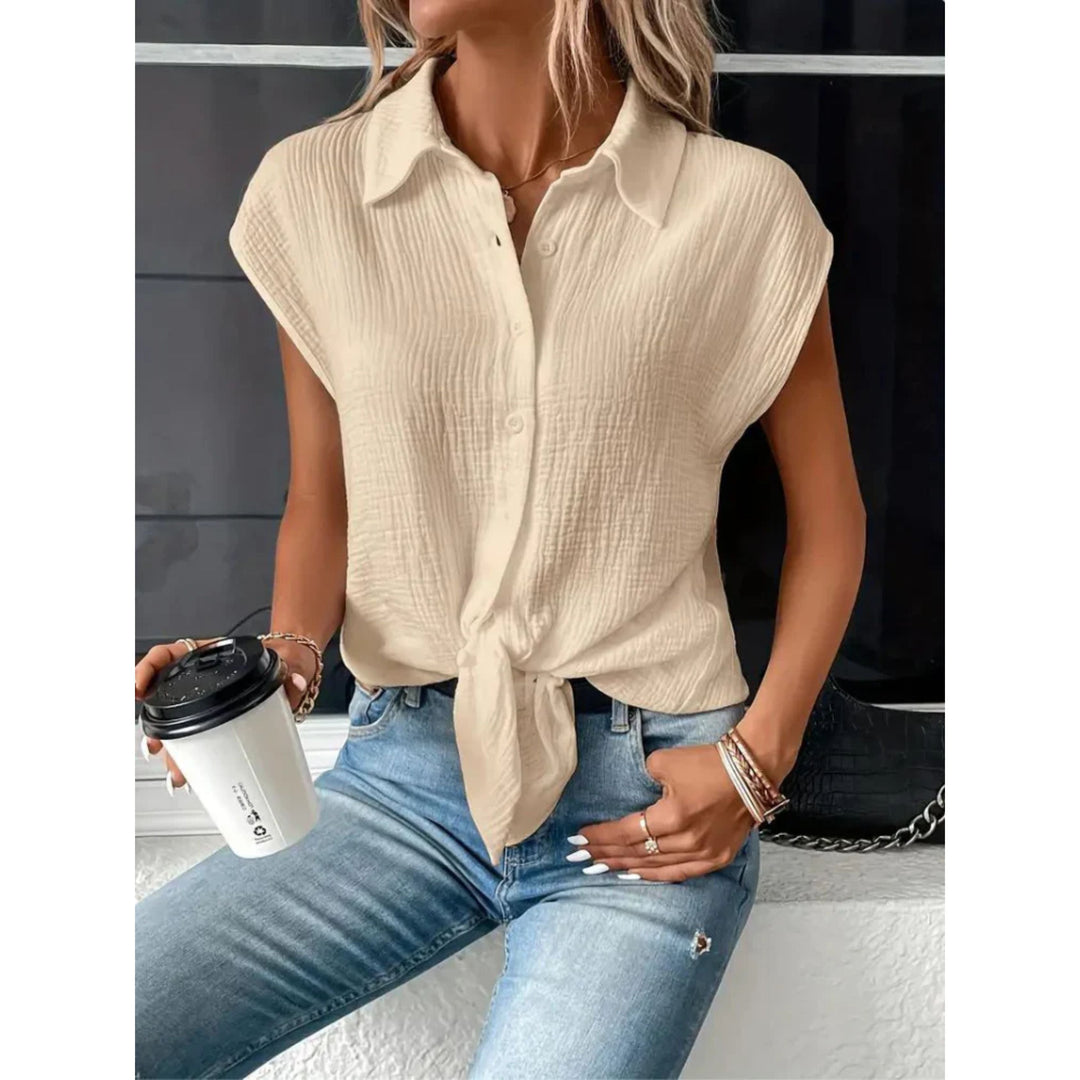 Kortärmad Blus – damblus med knappar och knytband framtill-Eva Jonsson
