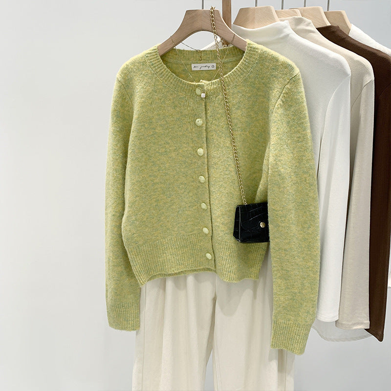 Kvindors Mysig Cardigan med Fin Knapdesign Mirla-Eva Jonsson