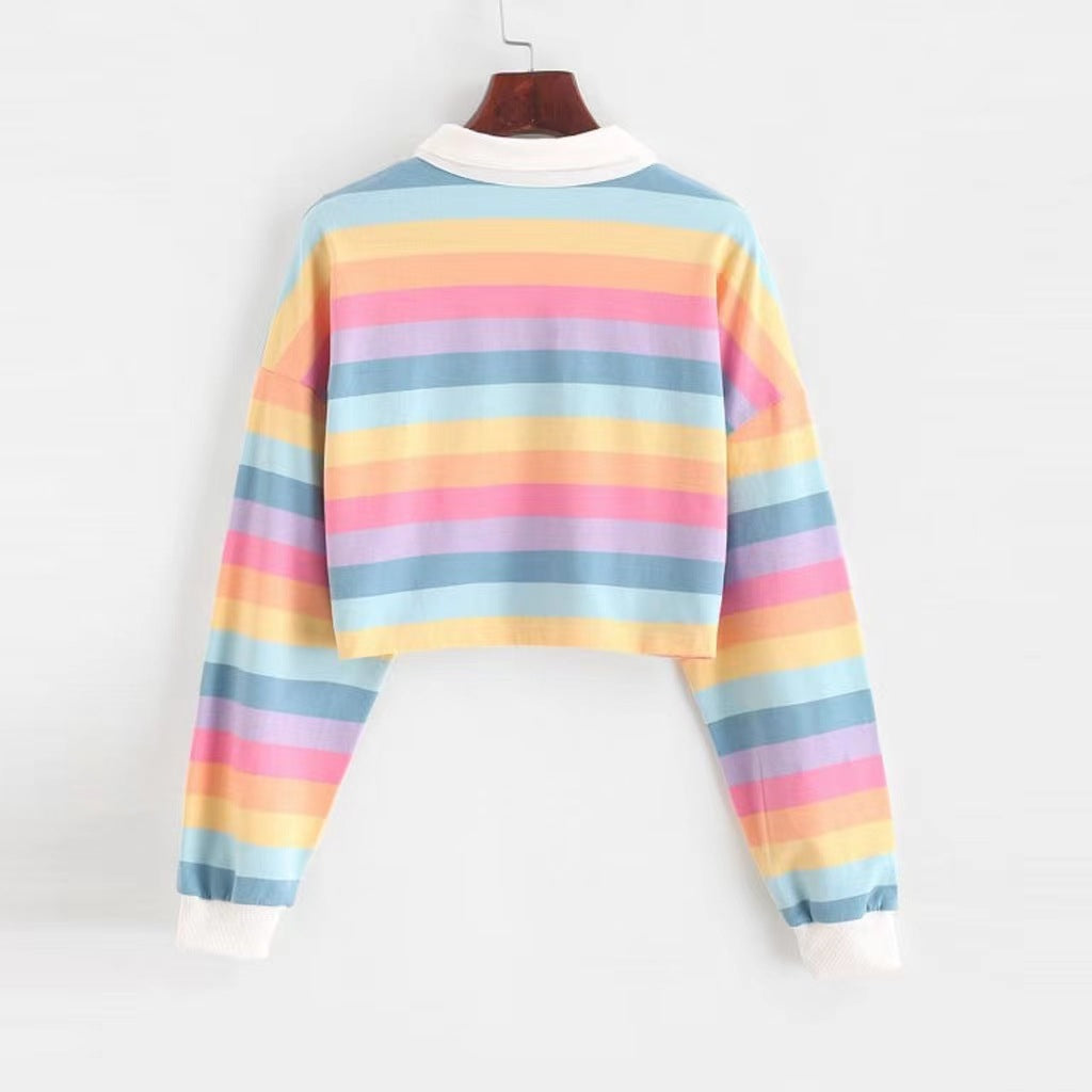 Kvinna Cropped Polo-tröja med färgglada ränder och lös passform Mirla-Eva Jonsson