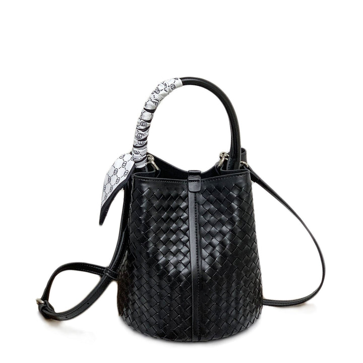 Kvinna Handgjord Flätad Bucket Bag Mirla-Eva Jonsson