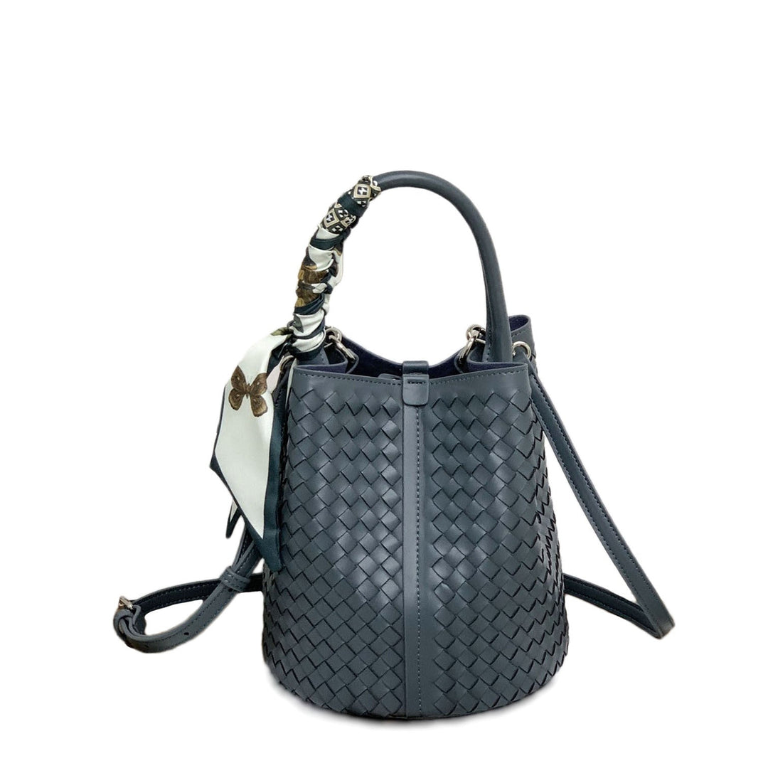 Kvinna Handgjord Flätad Bucket Bag Mirla-Eva Jonsson