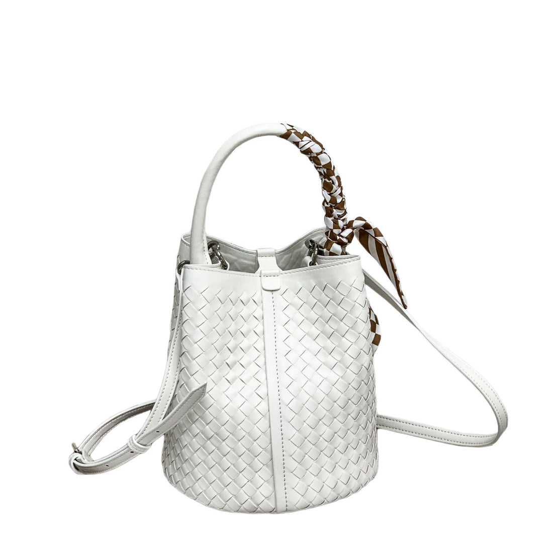 Kvinna Handgjord Flätad Bucket Bag Mirla-Eva Jonsson