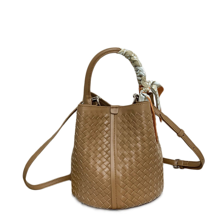 Kvinna Handgjord Flätad Bucket Bag Mirla-Eva Jonsson