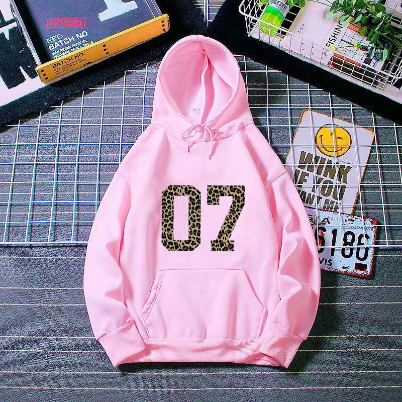Kvinna Hoodie med Modern Djurtryck Mirla-Eva Jonsson