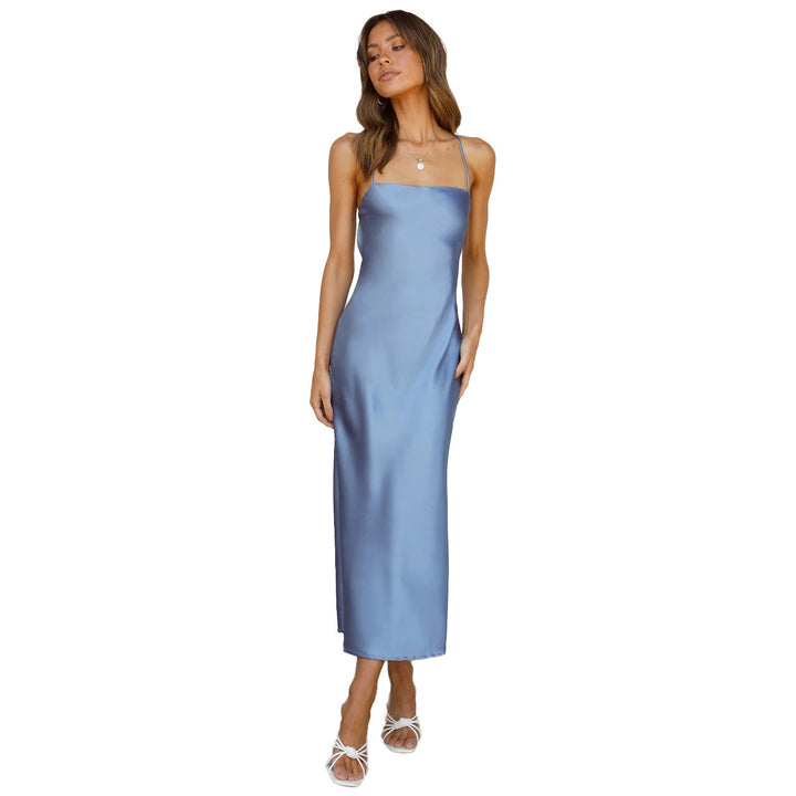 Kvinna Satin Maxi Klänning med Spaghetti Remmar och Elegant Snitt Mirla-Eva Jonsson