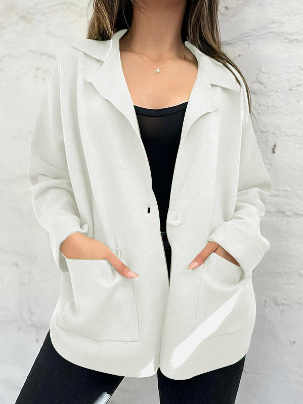 Kvinna oversized blazer jacka med praktiska fickor och avslappnad passform Mirla-Eva Jonsson