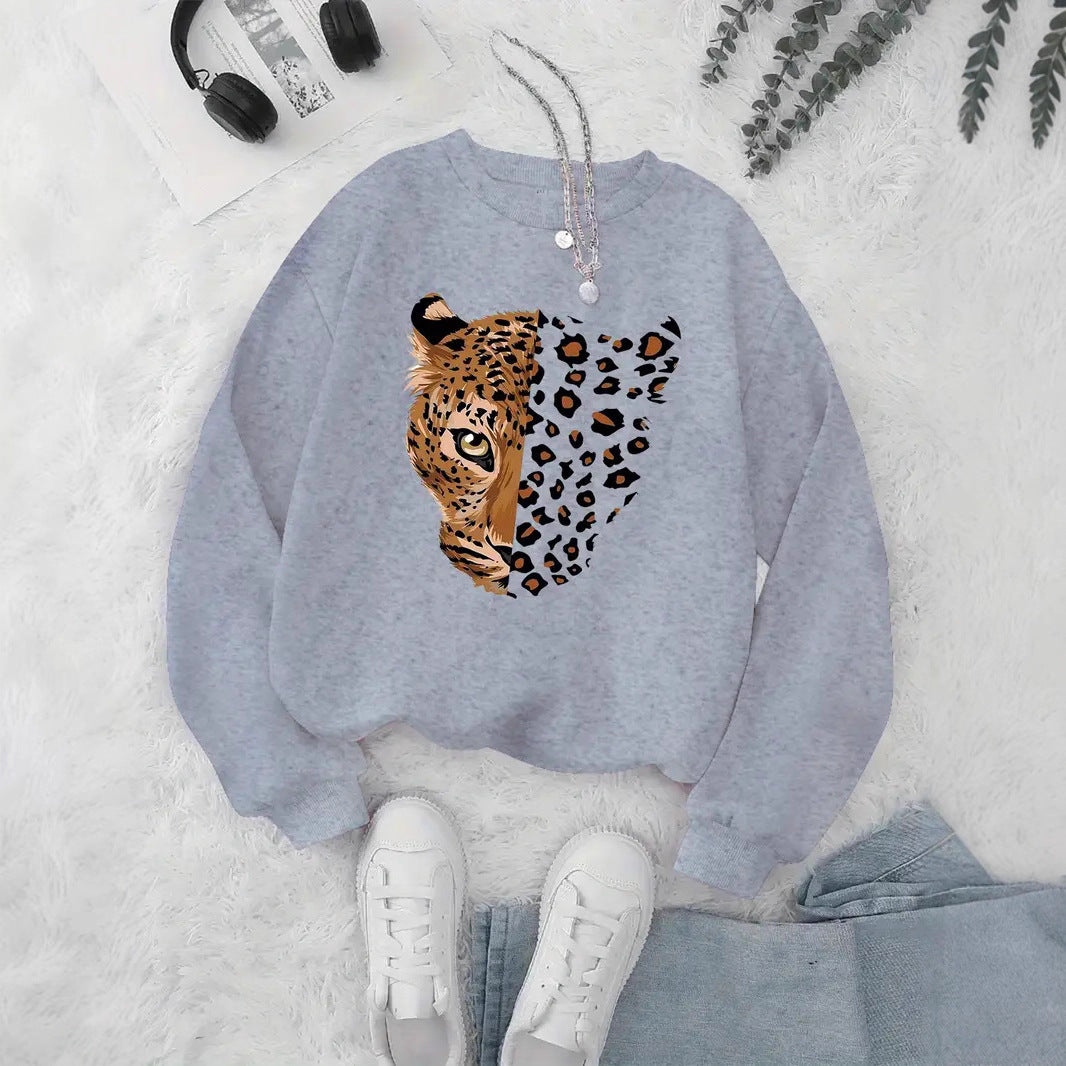 Kvinna sweatshirt med leopardmotiv Mirla-Eva Jonsson
