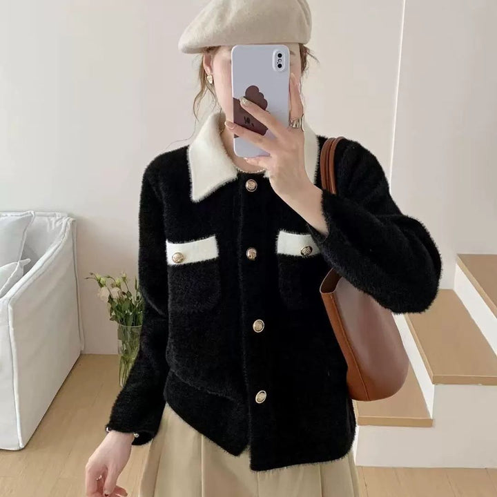 Kvinno Fluffy Jacka med Speciella Knappar Detaljer Mirla-Eva Jonsson