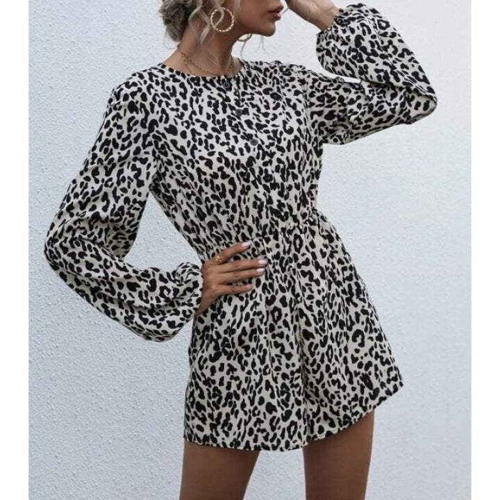 Kvinno Mode Kortsleeve Klänning med Eleganta Puffärmar och Djurtryck Mirla-Eva Jonsson