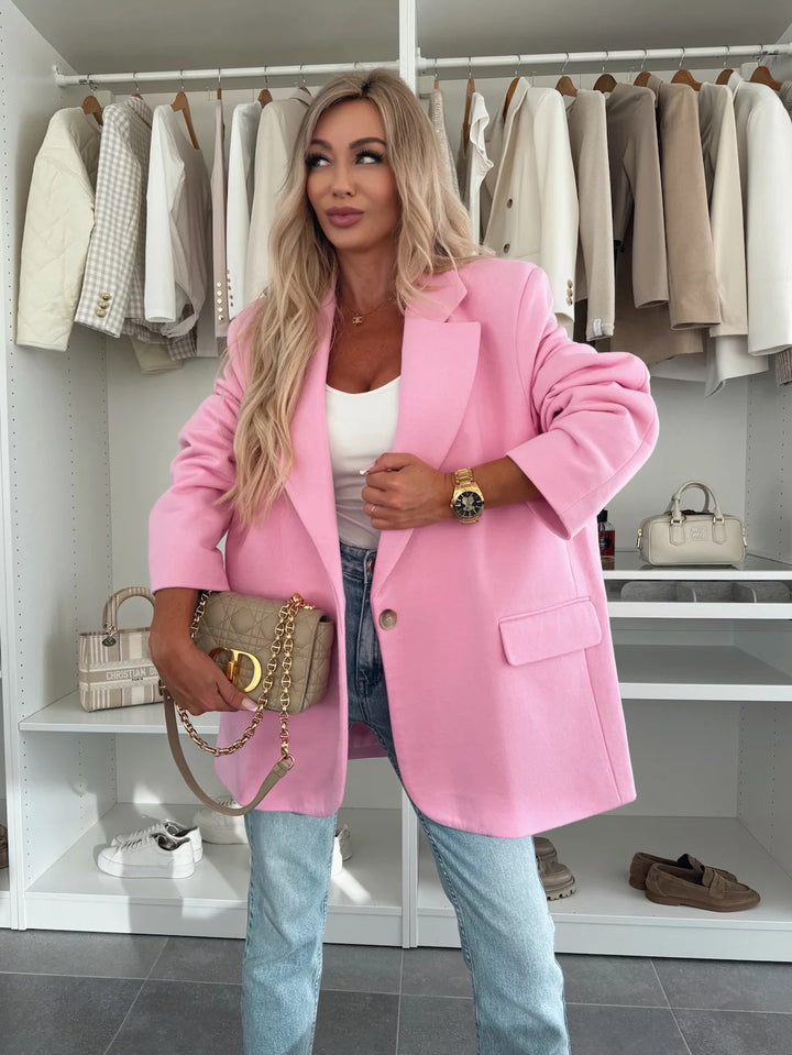 Kvinno Oversized Blazer med praktiska fickor och modet snitt Mirla-Eva Jonsson