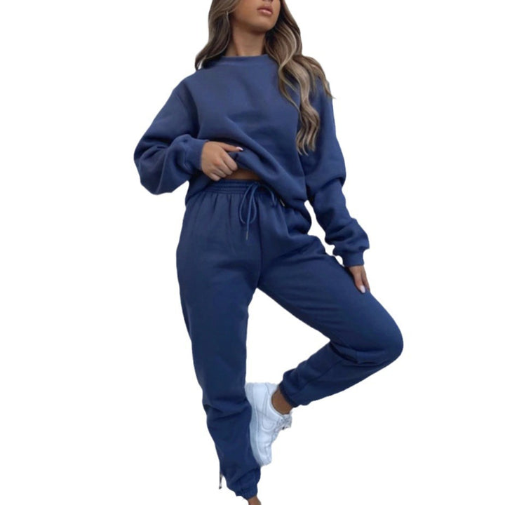 Kvinno bekväm feel-good joggingdräkt med avslappnad passform och elastisk midja Mirla-Eva Jonsson