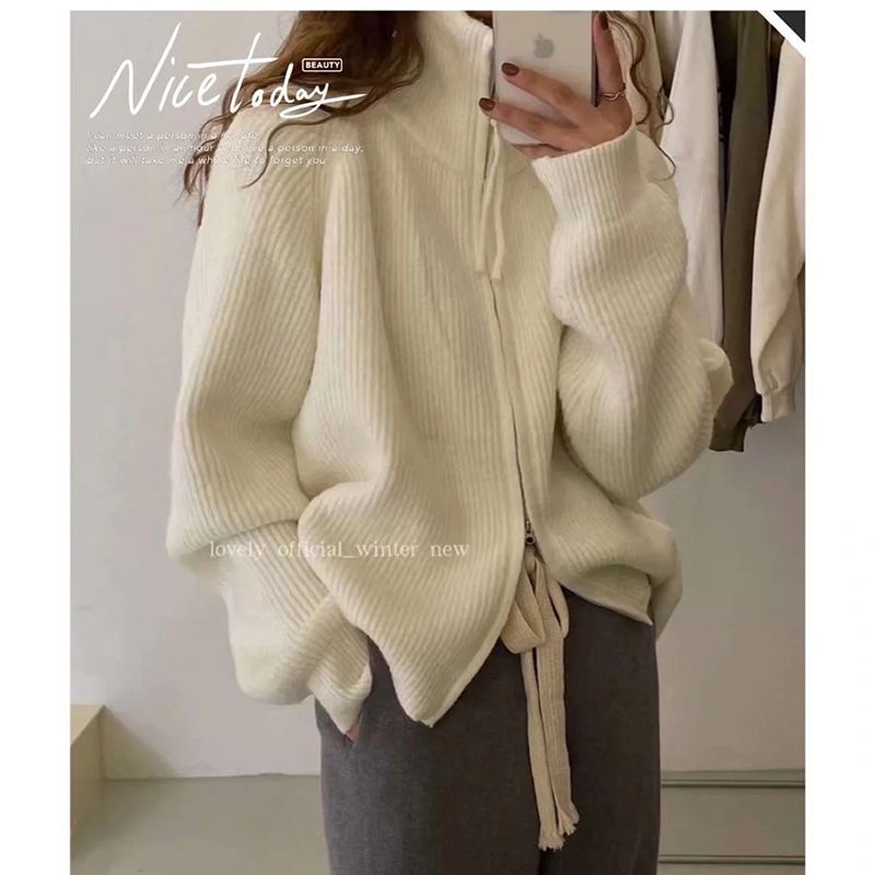 Kvinno cardigan med asymmetrisk dragkedja Mirla-Eva Jonsson