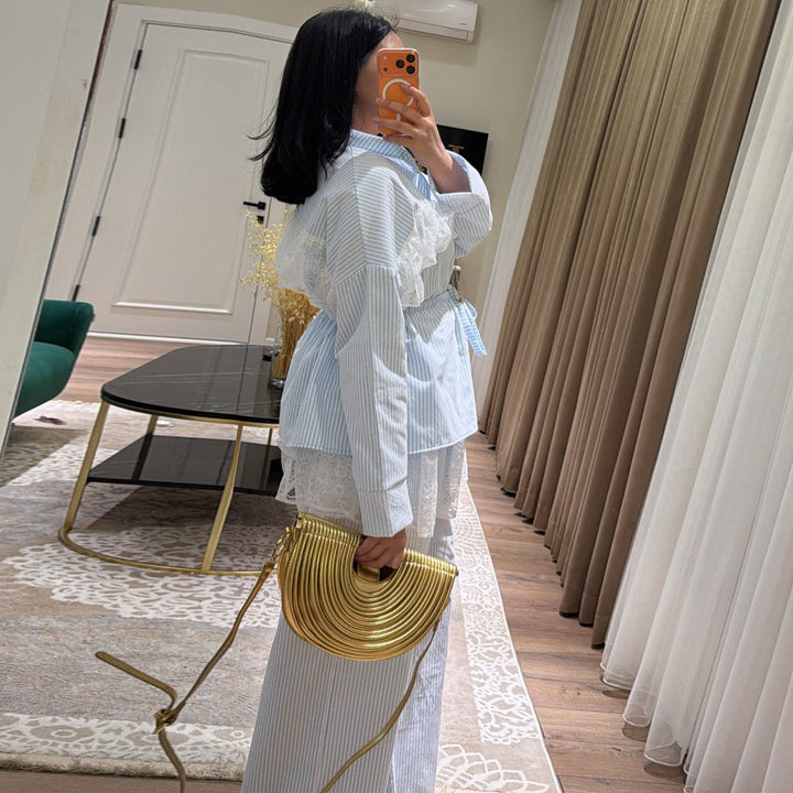 Kvinno casual-elegant set med volangdetaljer och hög midja Mirla-Eva Jonsson
