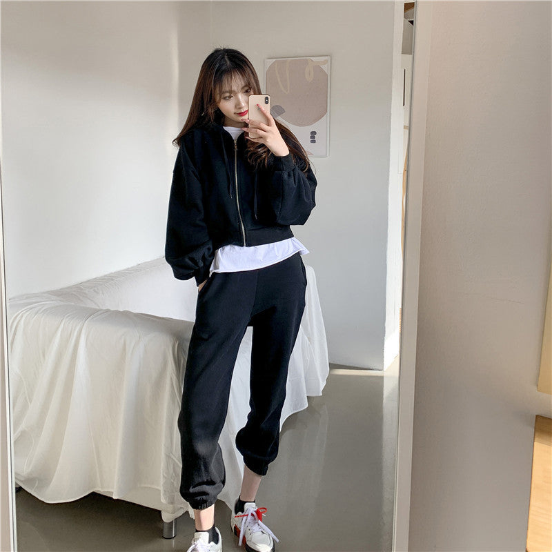 Kvinno casual träningsoverall set med bomberjacka och slim-fit byxor Mirla-Eva Jonsson