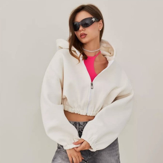 Kvinno cropped hoodie jacka med full dragkedja och avslappnad passform Mirla-Eva Jonsson