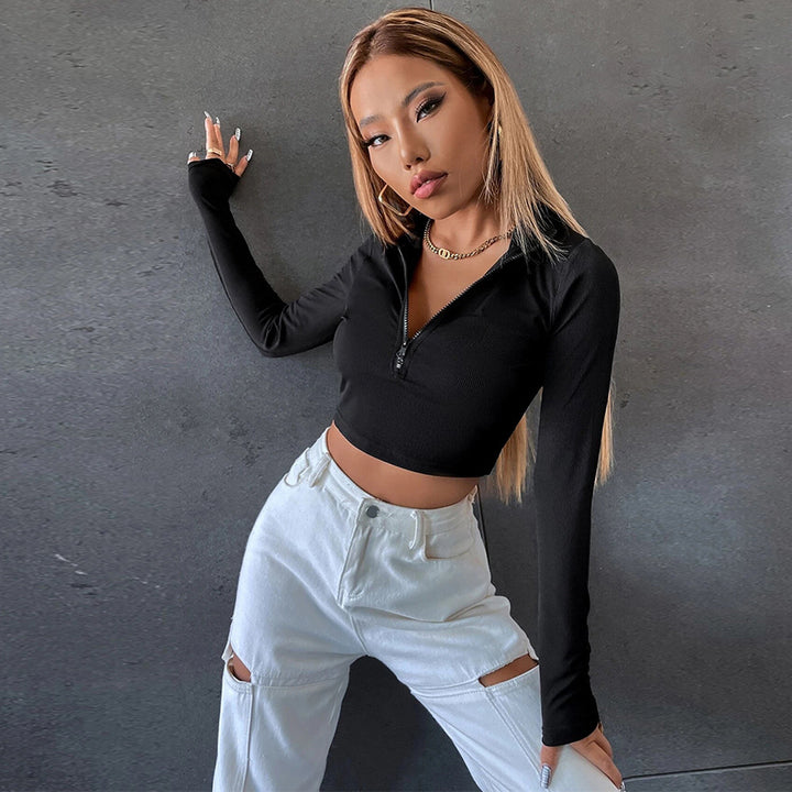 Kvinno cropped långärmad skjorta med modernt blixtlås Mirla-Eva Jonsson
