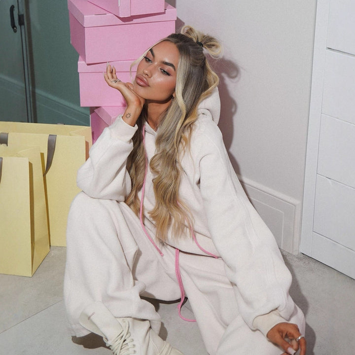 Kvinno fleece topp och joggingsbyxor set med modekomfort och stilren dragsko-Eva Jonsson