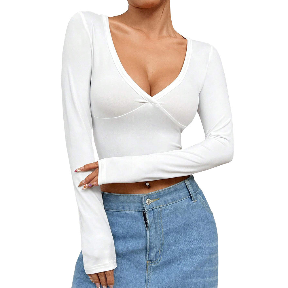 Kvinno kortärmad crop top med djup V-ringning och elegant omslagsdesign Mirla-Eva Jonsson