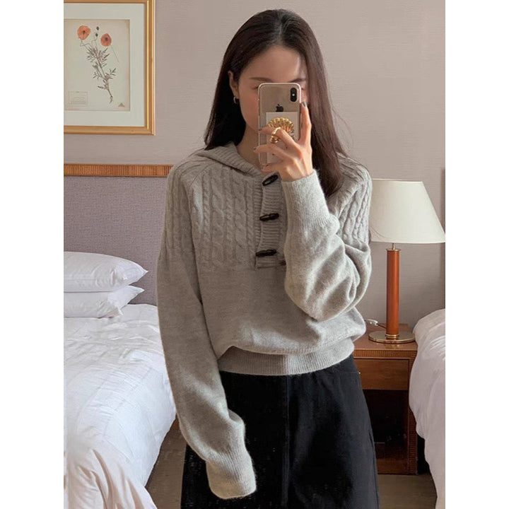 Kvinno stickad pullover med stor krage Mirla-Eva Jonsson