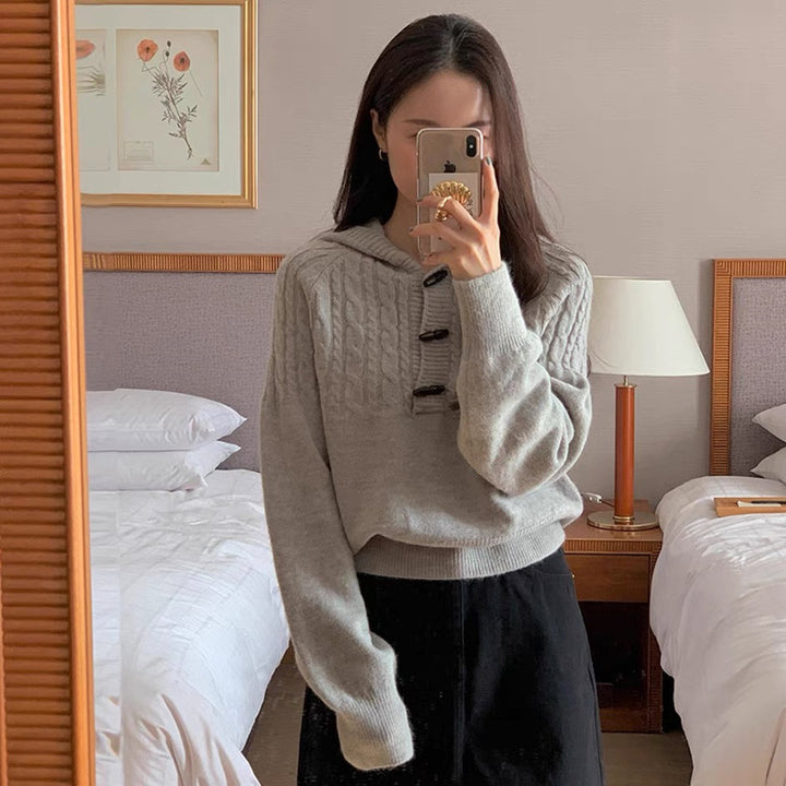 Kvinno stickad pullover med stor krage Mirla-Eva Jonsson