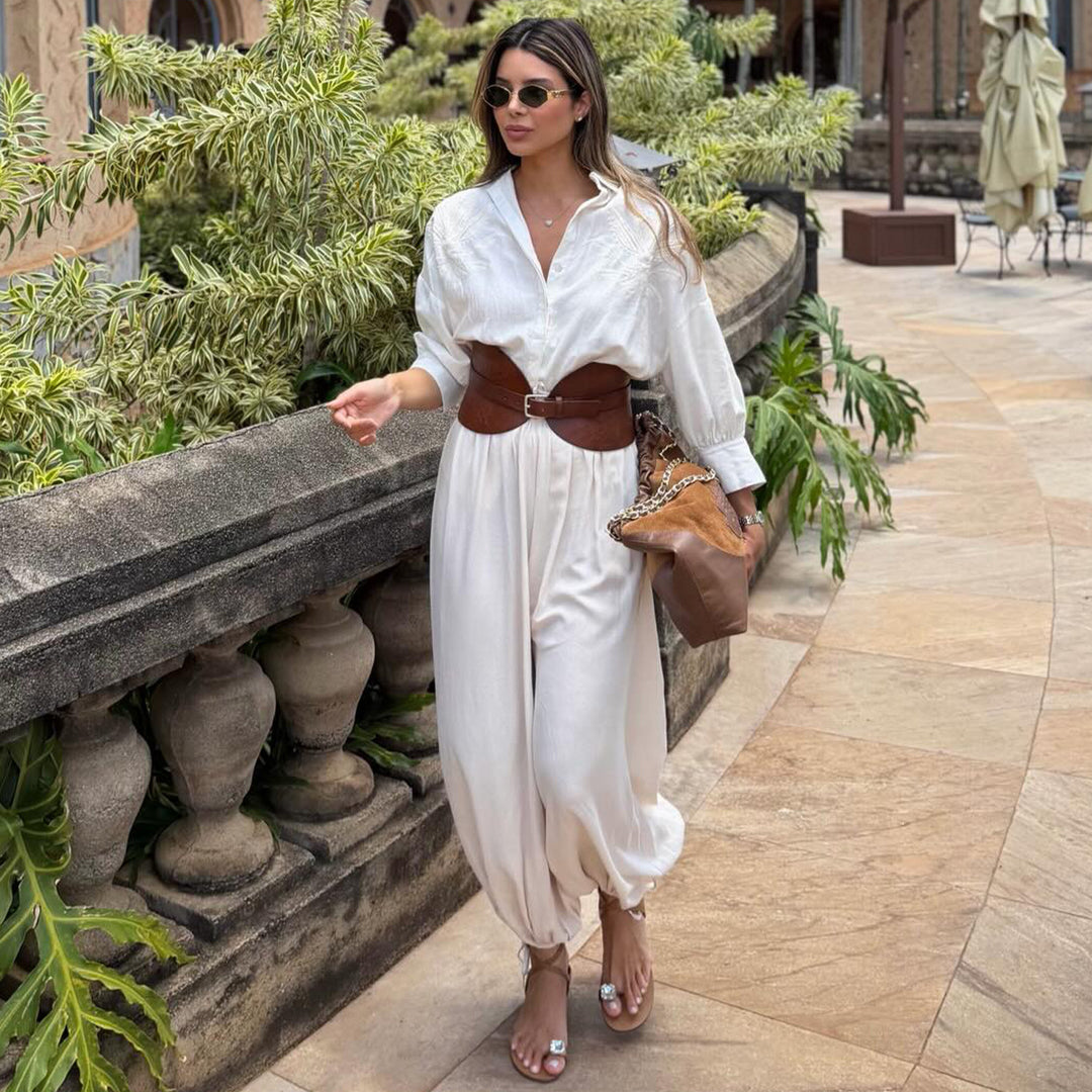 Kvinno voluminös byxdress med elegant knappblus och midjebälte Mirla-Eva Jonsson