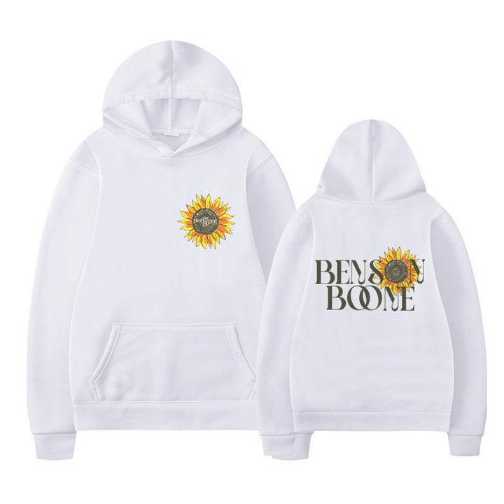 Kvinnohoodie med blommig grafisk design Mirla-Eva Jonsson