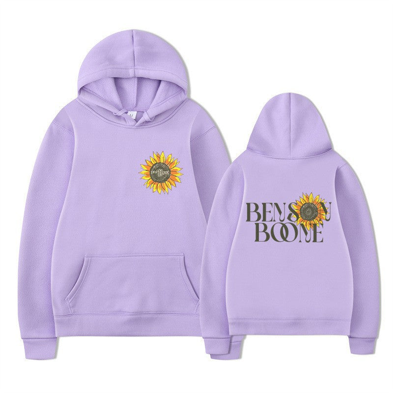Kvinnohoodie med blommig grafisk design Mirla-Eva Jonsson
