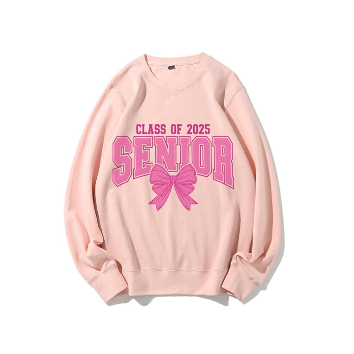 Kvinnohoodie med examensår och dekorativ rosett-design Mirla-Eva Jonsson