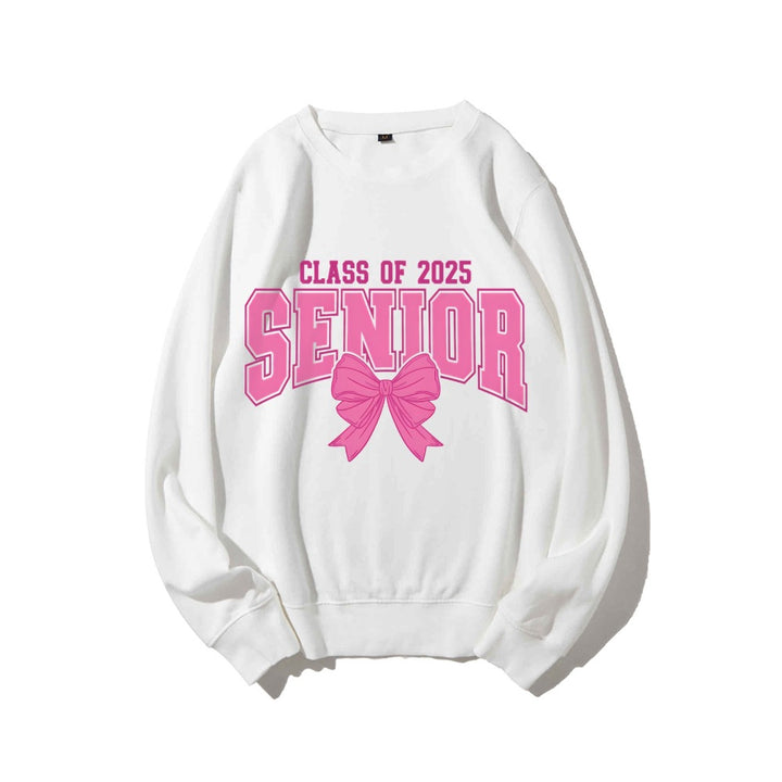 Kvinnohoodie med examensår och dekorativ rosett-design Mirla-Eva Jonsson