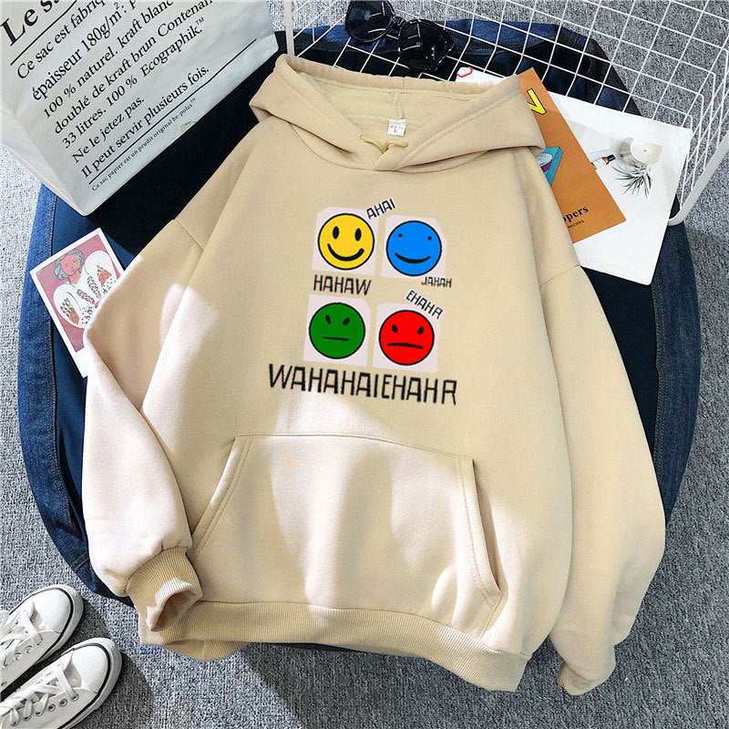 Kvinnohoodie med glad emoji-design Mirla-Eva Jonsson