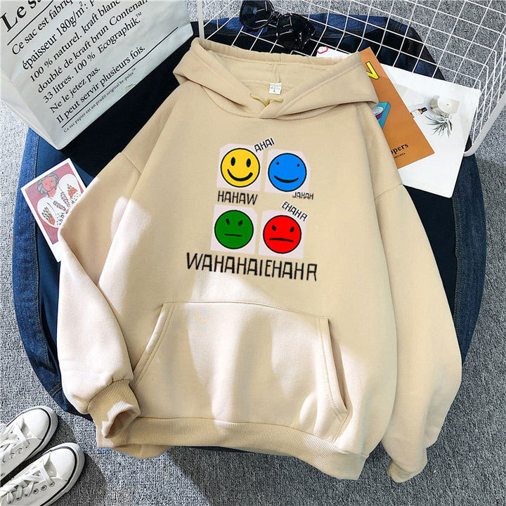 Kvinnohoodie med glad emoji-design Mirla-Eva Jonsson