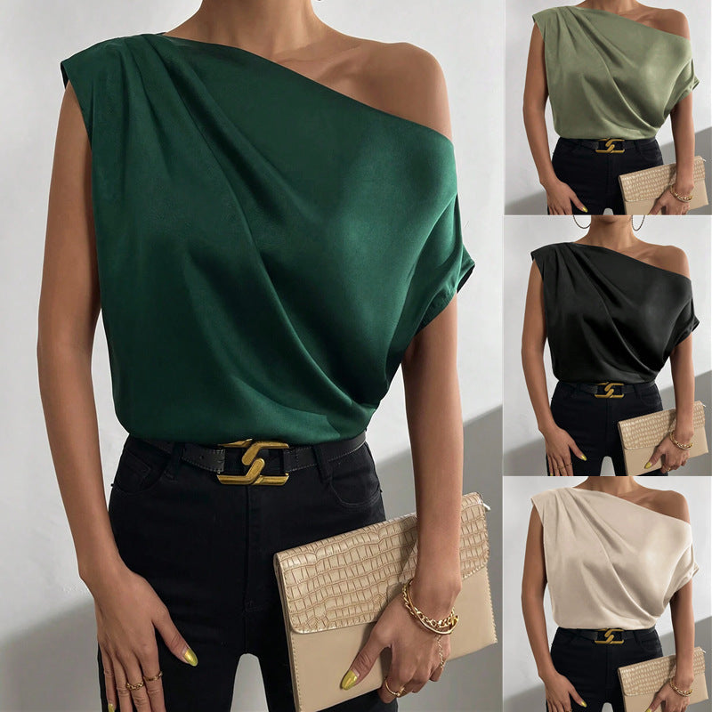 Kvinnor Asymmetrisk Top med Drapering och Elegant Snitt Mirla-Eva Jonsson