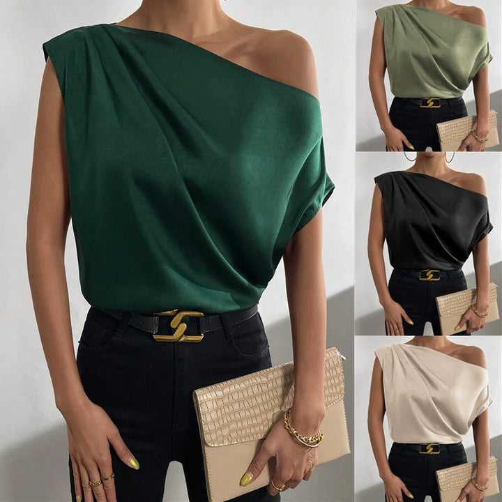 Kvinnor Asymmetrisk Top med Drapering och Elegant Snitt Mirla-Eva Jonsson