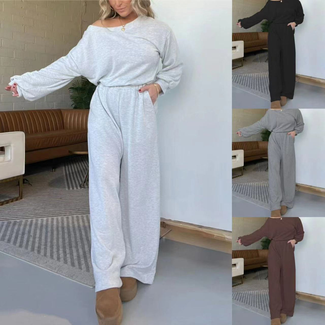 Kvinnor Bekväm Jumpsuit med Bred Skärning Ben och Djup Urringning Mirla-Eva Jonsson