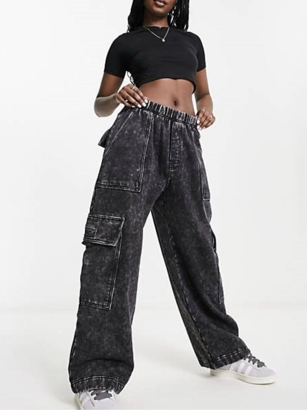 Kvinnor Casual Cargo Jeans med Vid Klipp Mirla-Eva Jonsson