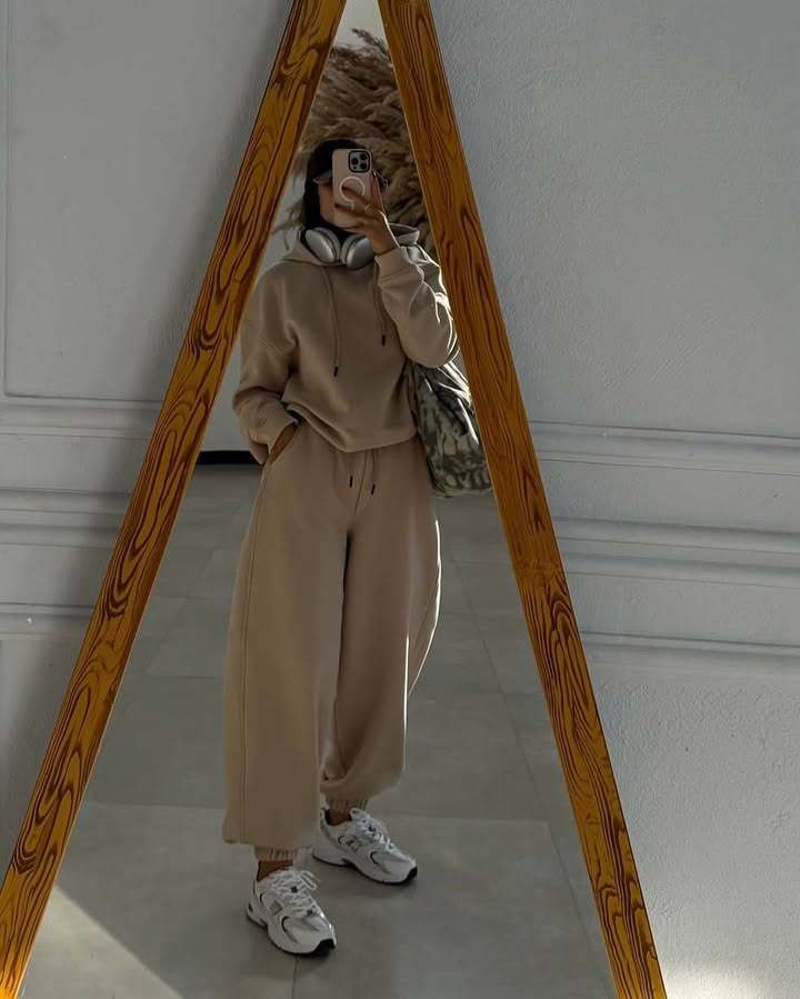 Kvinnor Casual Oversized Hoodie och Joggingbyxor Set Mirla-Eva Jonsson