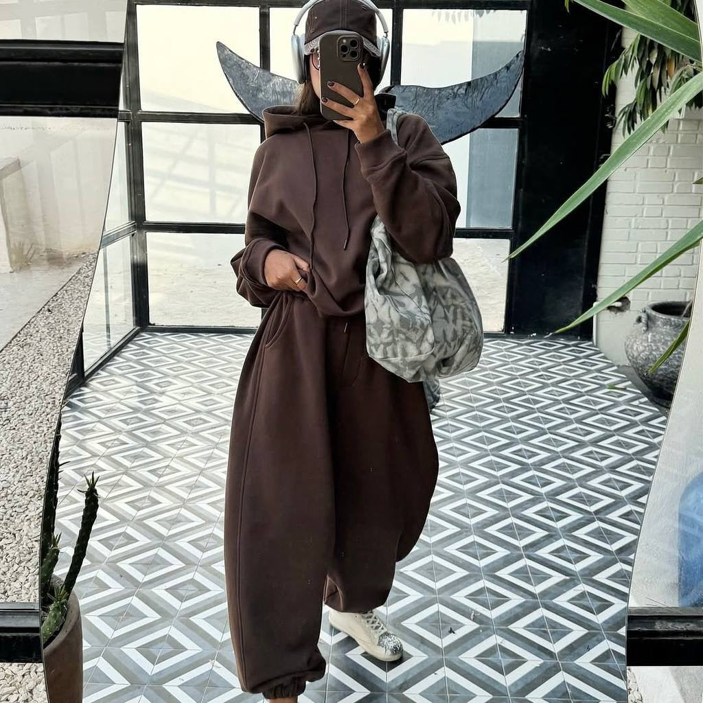 Kvinnor Casual Oversized Hoodie och Joggingbyxor Set Mirla-Eva Jonsson