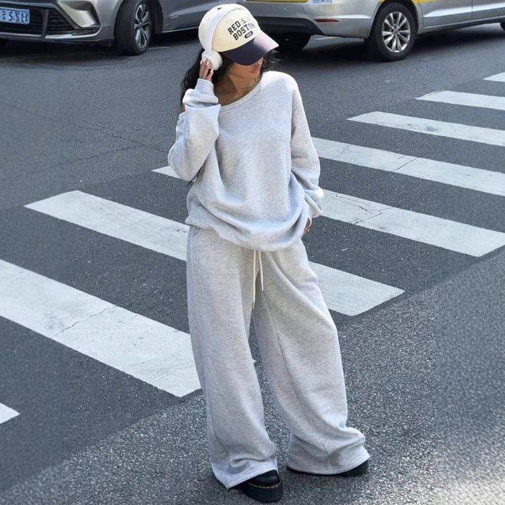 Kvinnor Casual Oversized Sweatshirt med Extra Bred Skärning Mirla-Eva Jonsson
